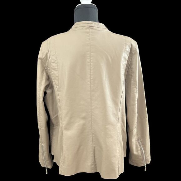 Jennifer Hudson tan Moto jacket - Picture 3 of 5